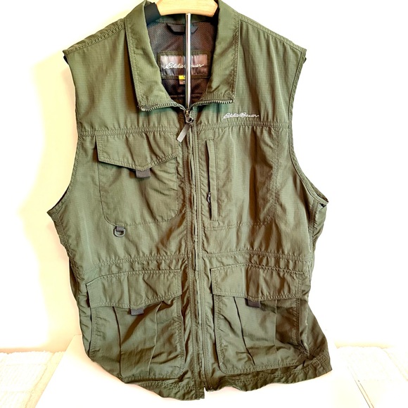Eddie Bauer Other - Eddie Bauer Men's Olive Green Outdoor Vest - Large